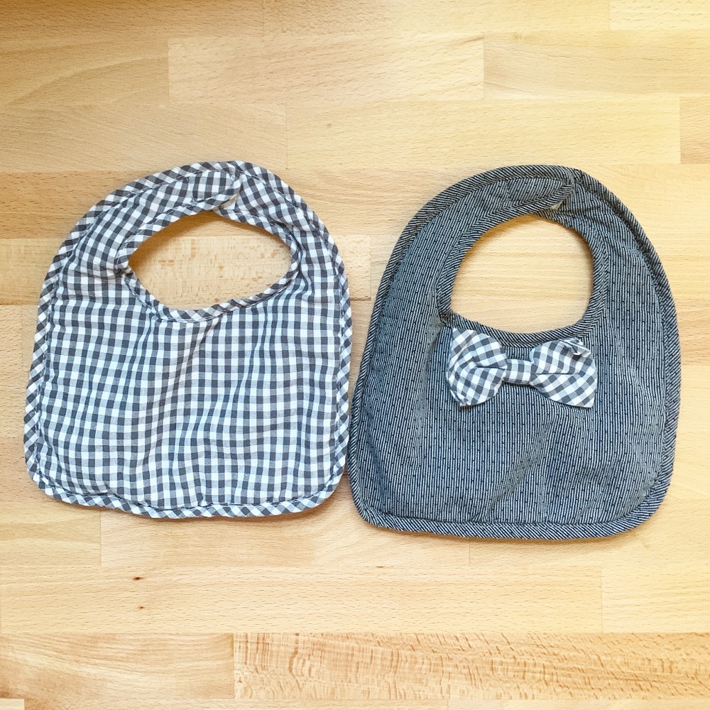 🌻 Frenchie Baby Bibs Bow and Checkered Gray